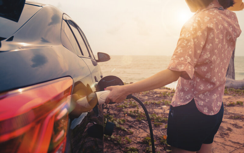 車の維持費はどのくらい?普通・軽をそれぞれ比較!節約術もご紹介