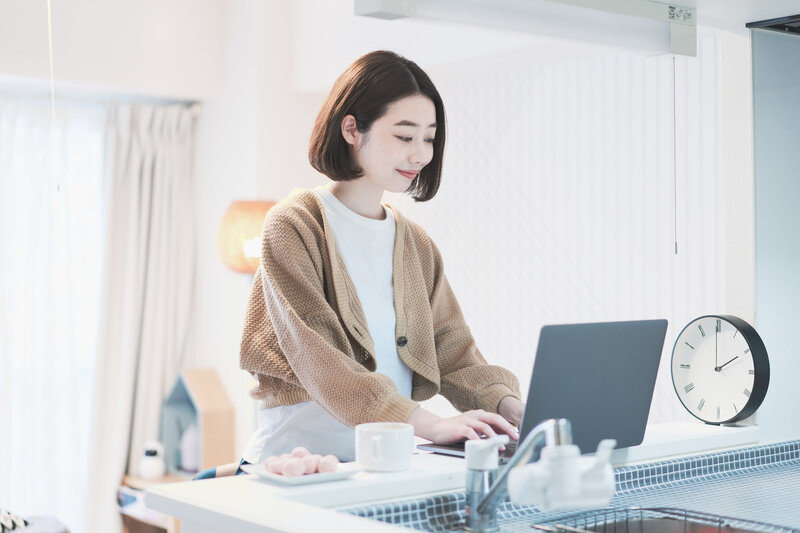 クラウドワークスを利用して副業で稼ぐ方法! 注意点や稼ぐコツを徹底解説