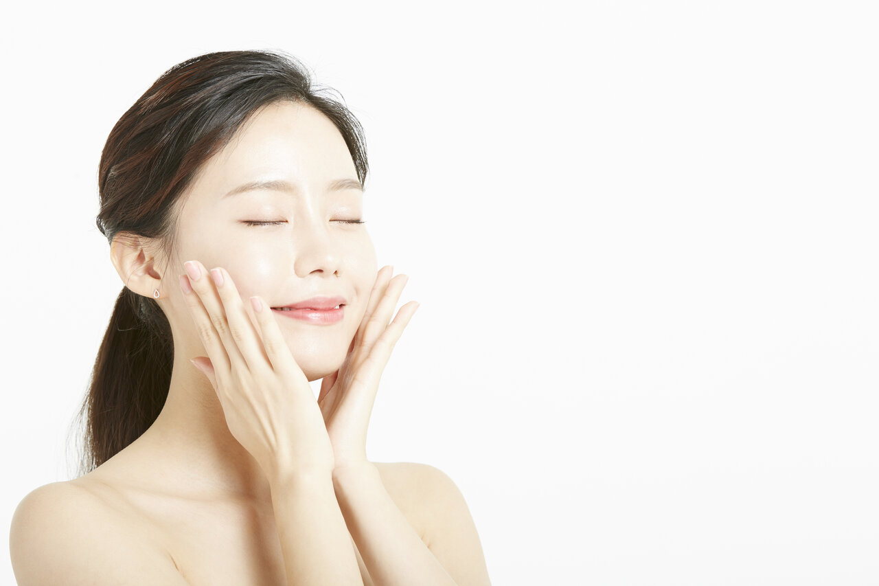ブルベ肌はくすみに注意!老け顔にならないための対策をご紹介します!