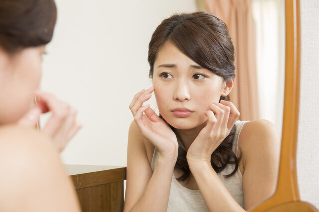 新しい医療そして正しいスキンケアと日常生活で毛穴クレーターを解決