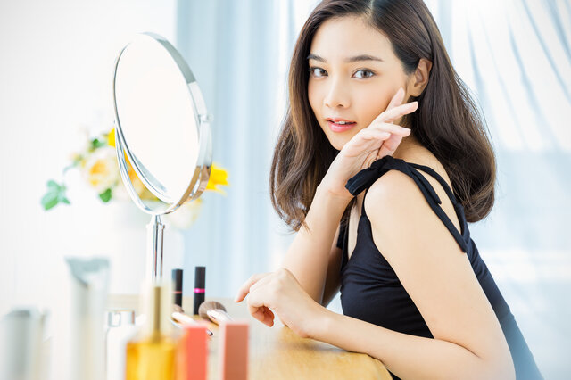 仕事用メイクは簡単でもOK!きちんと感を出しつつ手抜きする方法