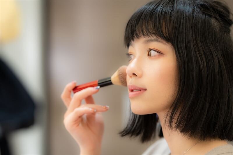 薄いメイクはモテるって本当?どんなことを覚えておけばいい?