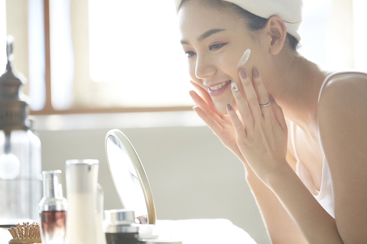 40代女性はどんな美容にお金をかける?意外と30代後半から減っていくって本当?