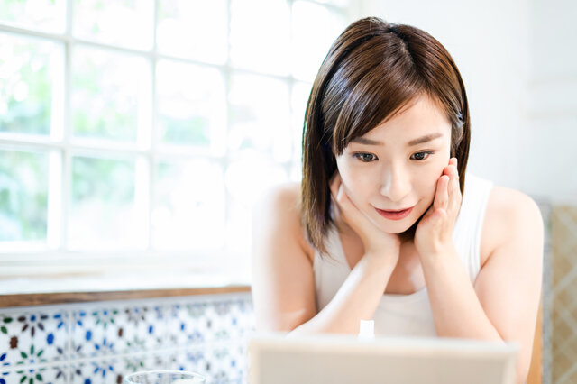 【一重さん用】重たいまぶたに負けない!!大人メイク法