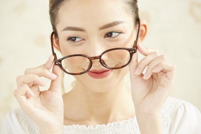 おでこ出しでイメチェン!前髪をおろしている人はチェック!