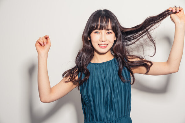 ロングヘアの人におすすめ!上手なヘアアイロンの使い方