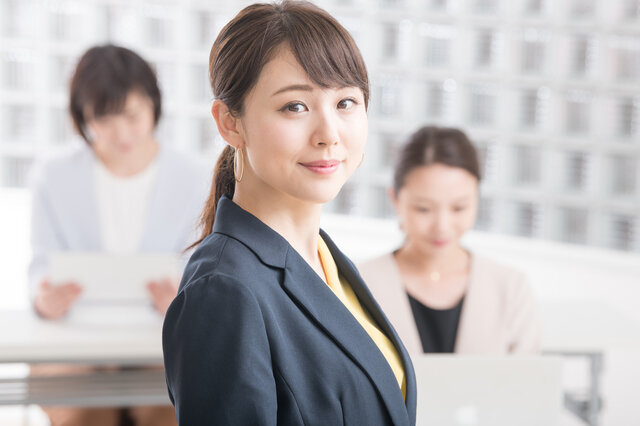 就活リップにおすすめ!オペラで人気のカラー6選!