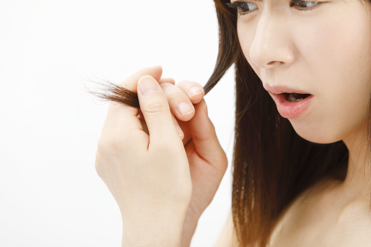 ブリーチで傷んだ髪の毛を髪質改善するためには?髪質を変える方法をご紹介