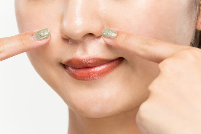 マスクのせいでメイク崩れ テカり鼻はどうすれば防ぐことができる Puff Cosme パフコスメ あなたのキレイのベースを作る