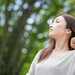 ダメージヘアをサラサラにする方法とは?自分でできるセルフケアをご紹介 - PUFF COSME(パフコスメ) | あなたのキレイのベースを作る