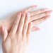 上手に選んで指先をおしゃれに!イエベ肌タイプのネイルカラー - PUFF COSME(パフコスメ) | あなたのキレイのベースを作る