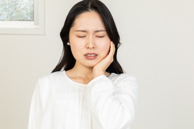 知覚過敏が悪化しやすい食べ物と摂取したい栄養素