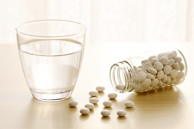 歯が痛い時の痛み止めを解説｜有効成分の違いや薬以外の方法・NG対策も