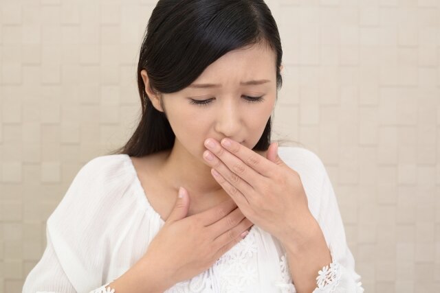 口の中が酸っぱい原因と対策 ― 放置は危険?　セルフチェックと予防ガイド