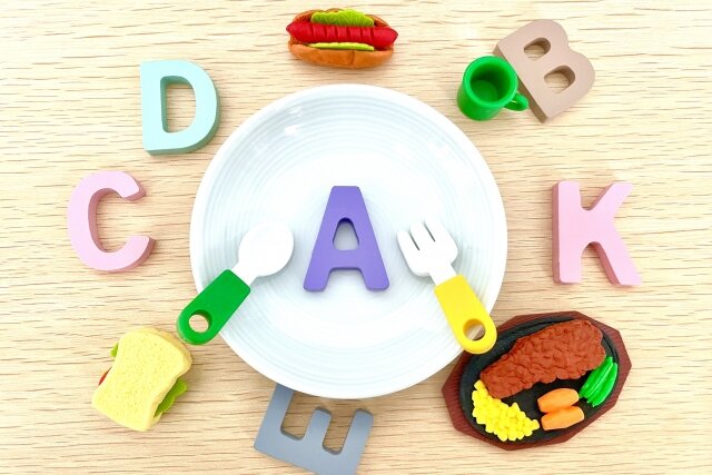 【ヘルシーレシピ】ビタミンAの働きや豊富な食べ物は？美容にうれしい機能やレシピも紹介【管理栄養士監修】