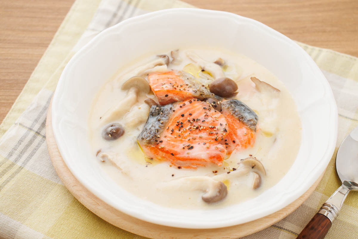 【ヘルシーレシピ】オレイン酸の働きは？コレステロールとの関連や豊富な食べ物、簡単レシピ【管理栄養士監修】