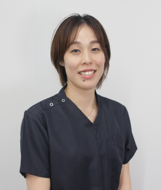〈井上 笑子さん〉