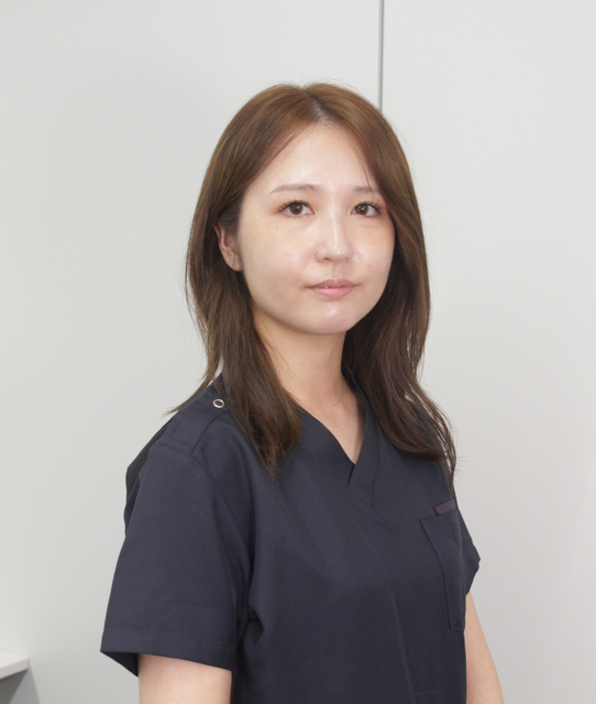 〈丸山 彩乃さん〉