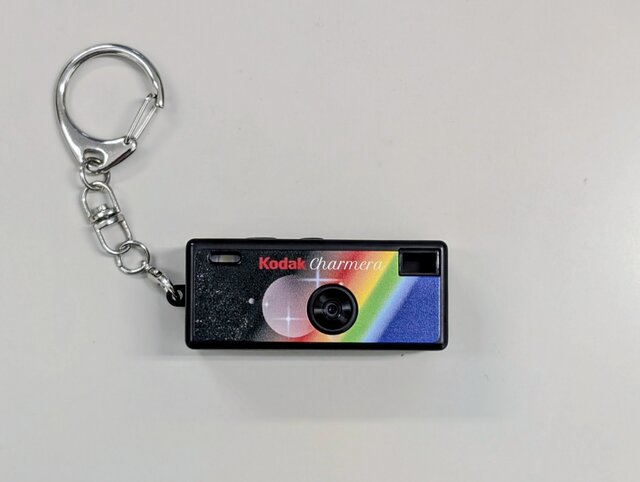 Kodak charmera ブルーを欲しかったが、黒か赤が出てしまった方 Kodak charmera ブルーを欲しかったが、黒か赤が出てしまった方