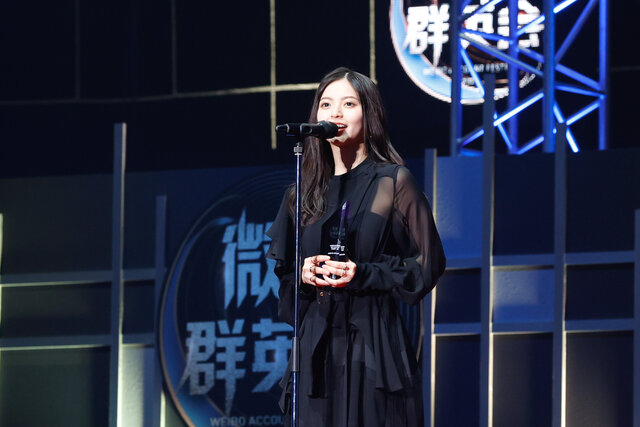 写真5:年間アイコン賞/齋藤飛鳥(乃木坂46)