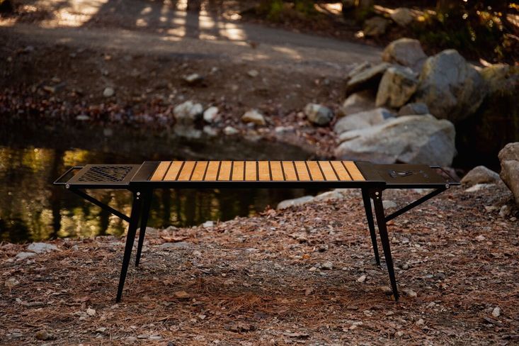 取り外せるパーツで自分好みにカスタマイズ。「Propworks Outdoor」のアウトドア用テーブル